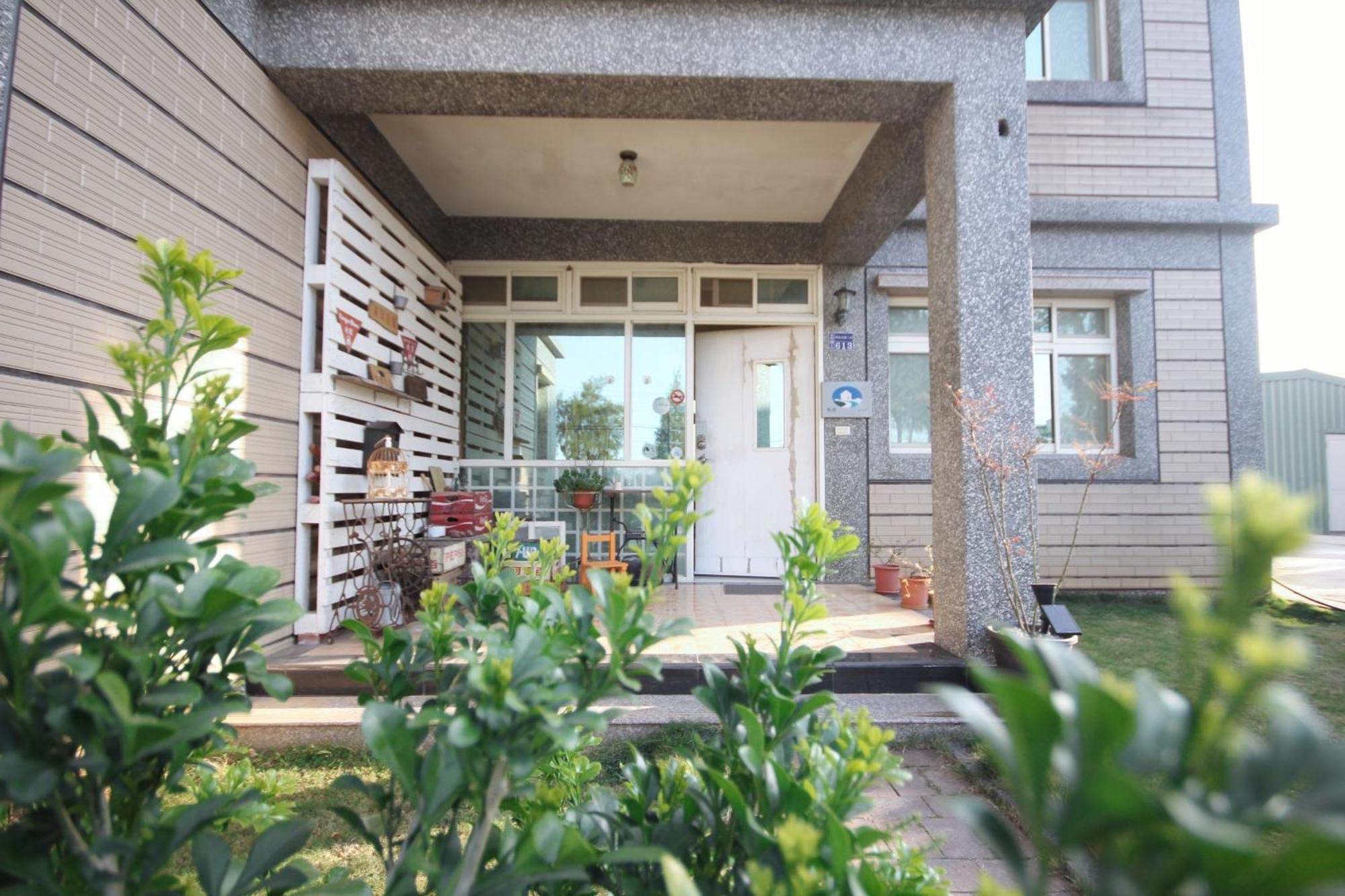 Happy Tree Hostel Jinning Bagian luar foto